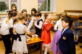 22 мая учащиеся класса заслуженного работника культуры Чувашской Республики Ивановой Татьяны Аркадьевны отметили окончание учебного года. 
