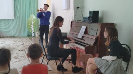 В детском саду № 9 состоялся концерт и мастер-класс в рамках социального проекта школы «Музыкальный ручеёк».
