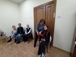 16 марта в классе Иваницкой Ольги Юрьевны прошёл урок-беседа «Бахчисарай — в музыке и в искусстве».