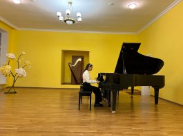 8 ноября в МБУДО «ЧДМШ №1 им. С.М. Максимова» в Большом зале состоялся концерт преподавателя фортепиано, концертмейстера Бажиной Марии Владимировны.