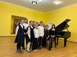 8 ноября в МБУДО «ЧДМШ №1 им. С.М. Максимова» в Большом зале состоялся концерт преподавателя фортепиано, концертмейстера Бажиной Марии Владимировны.