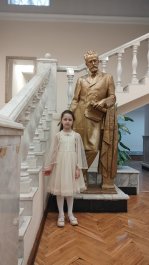 Поздравляем юную пианистку
