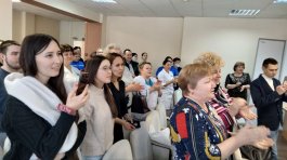 Юные музыканты поздравили медиков с Международным женским днем