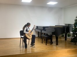 Преподаватель Муравьева К.С. провела классный концерт «С музыкой в новый год»