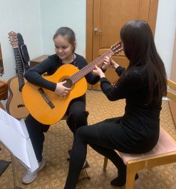 В ЧДМШ №1 им. С.М. Максимова состоялся открытый урок преподавателя Муравьевой Кристины Сергеевны.